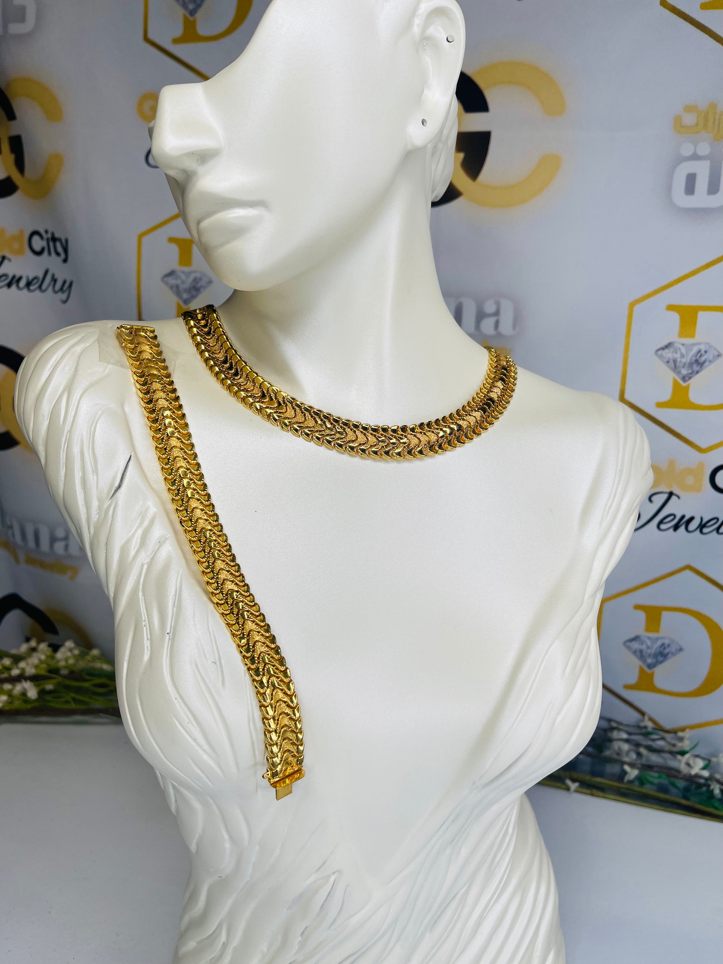21k Emirati Choker Necklace + Bracelet
