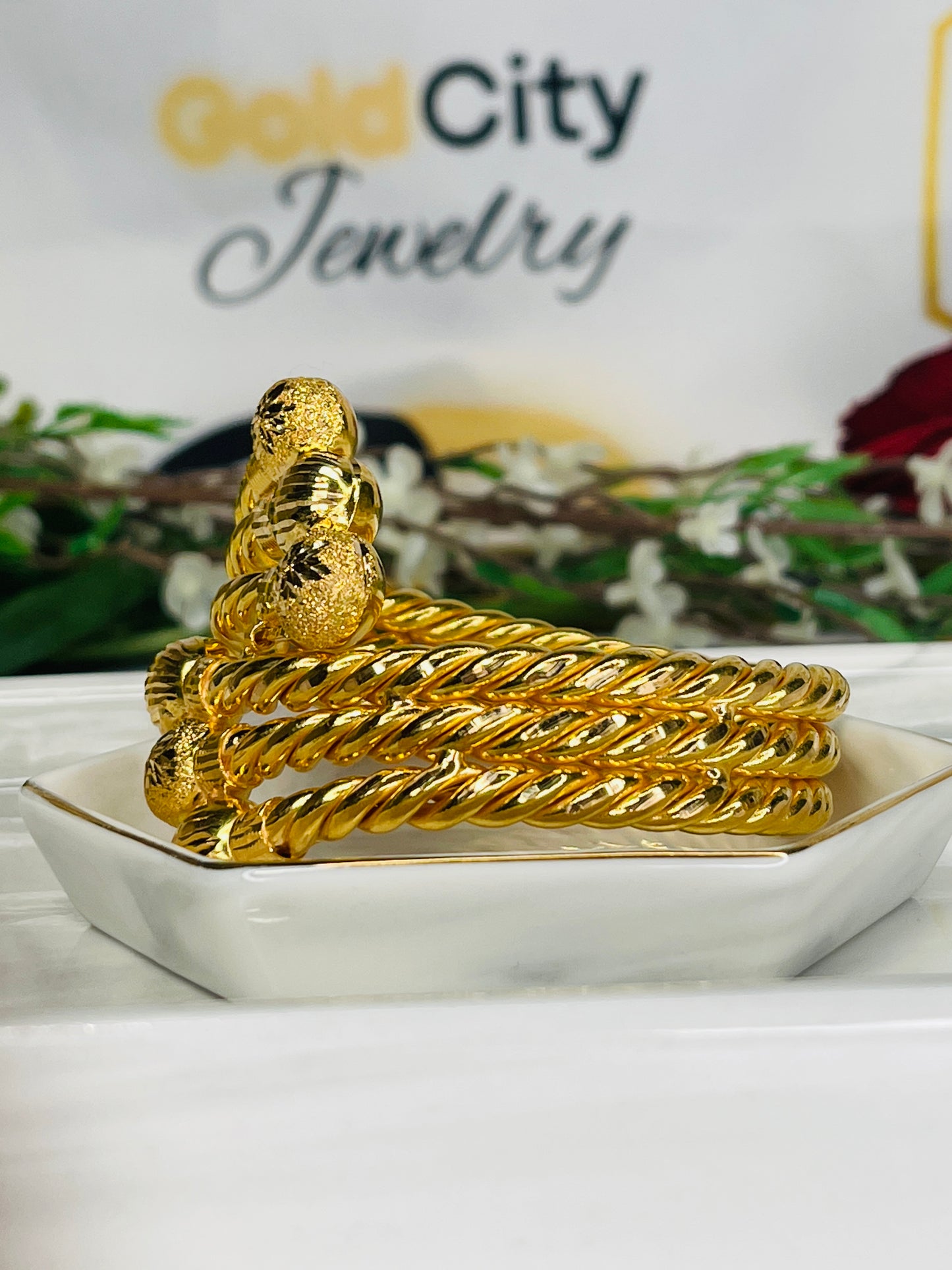 21k Mabrooma Bangle Bracelet