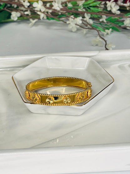 21k Clover Bracelet